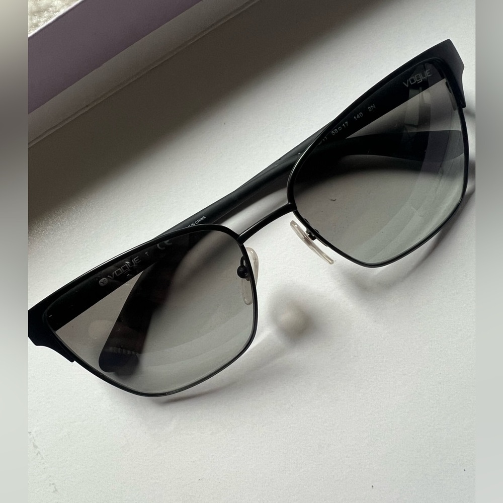 Vogue sunglasses never worn new with tags